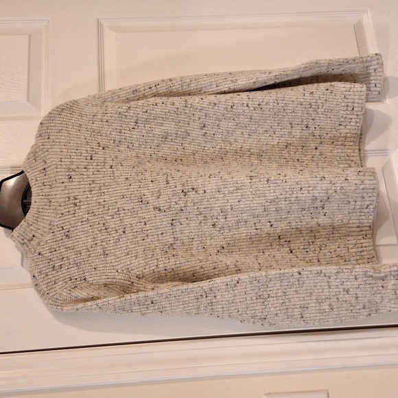 Women's Loft Sweater size M - Picture 1 of 7